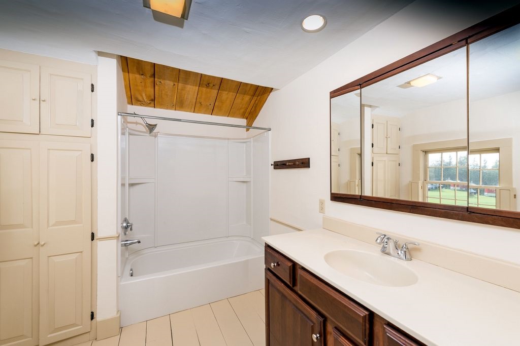 71 Fall Mill Road York, ME 03909 - Photo 24 of 35