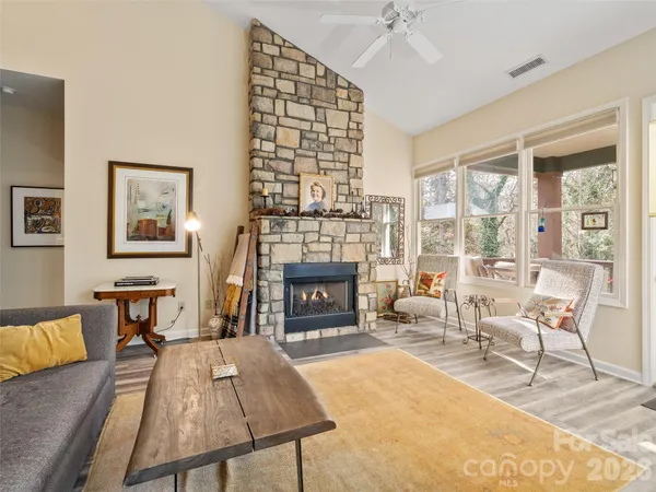 $739,000 | 47 Ridgetop Circle, Unit 202, Brevard, NC 28712