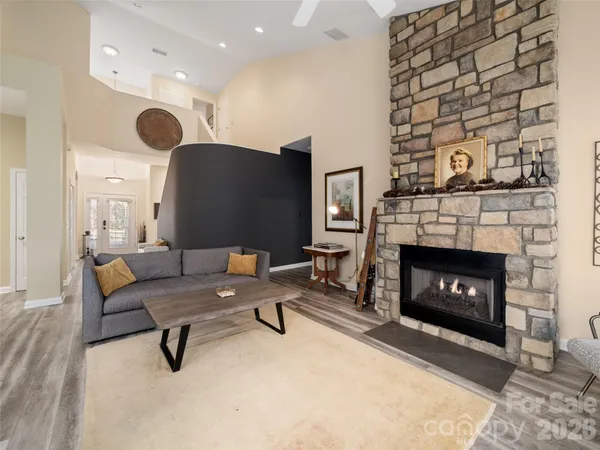 $739,000 | 47 Ridgetop Circle, Unit 202, Brevard, NC 28712