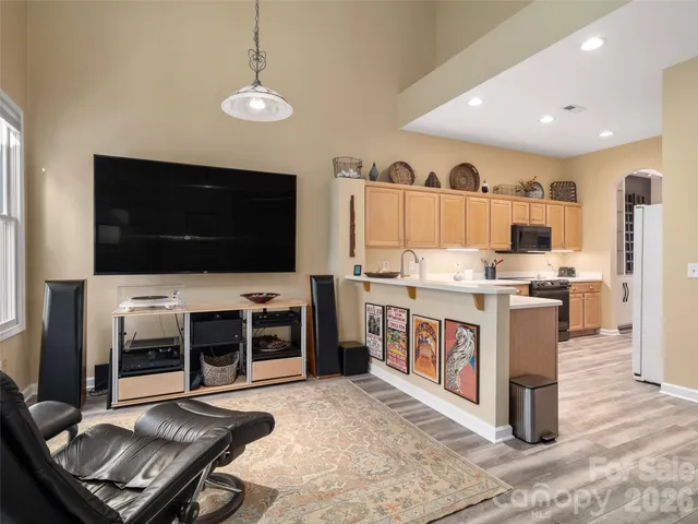 $739,000 | 47 Ridgetop Circle, Unit 202, Brevard, NC 28712