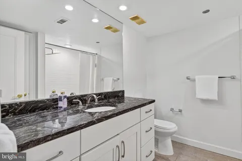 $649,000 | 4550 North Park Avenue, Unit 814, Chevy Chase, MD 20815