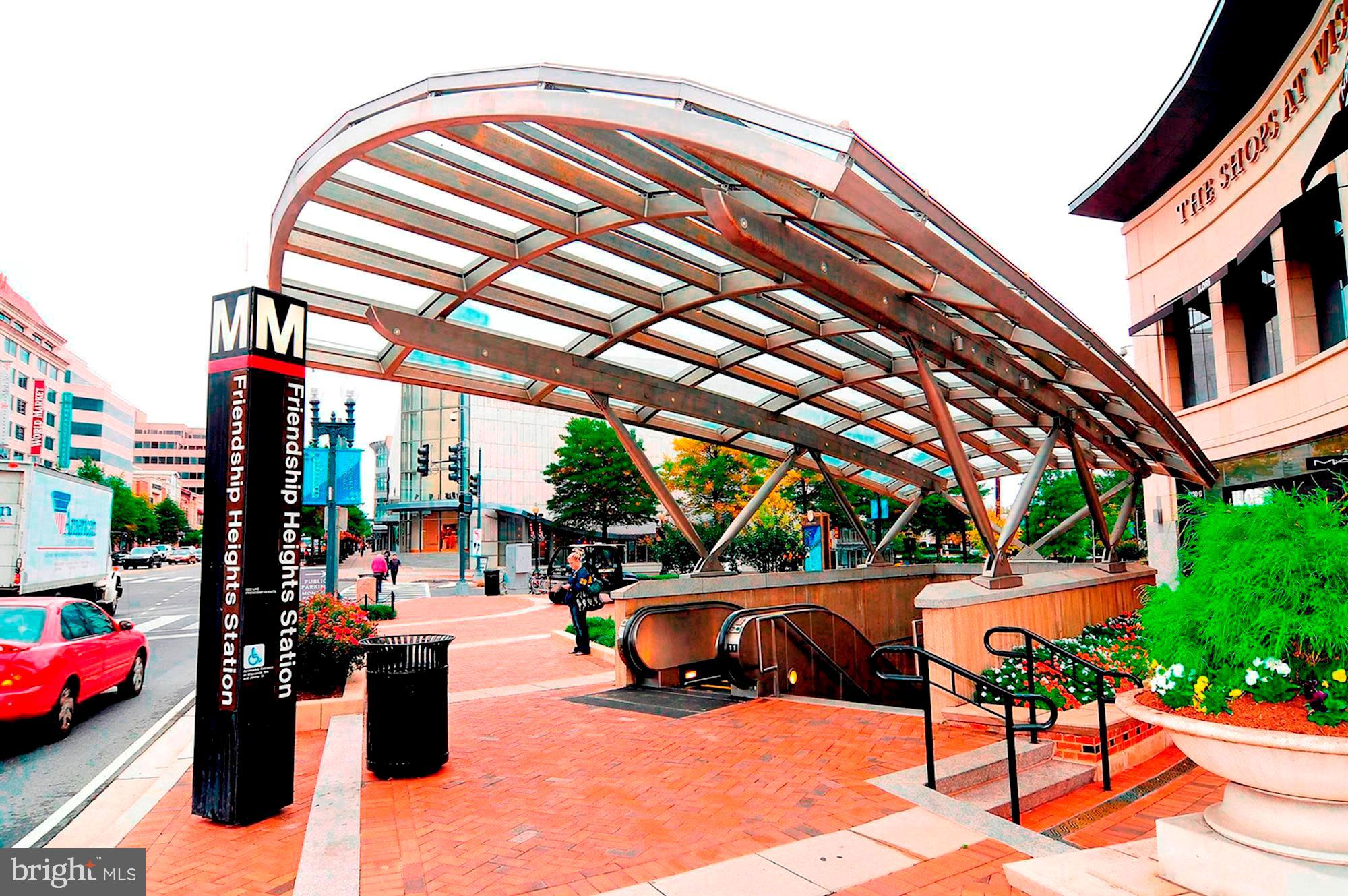 4550 North Park Avenue, Unit 814 Chevy Chase, MD 20815 - Photo 23 of 25 a view of outdoor seating