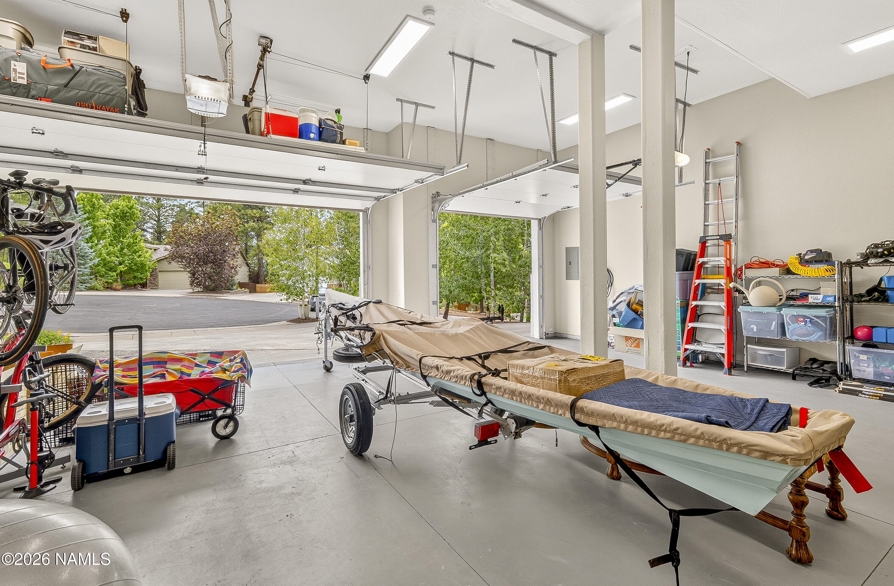 40 West Quartz Road Flagstaff, AZ 86005 - Photo 46 of 71 Garage