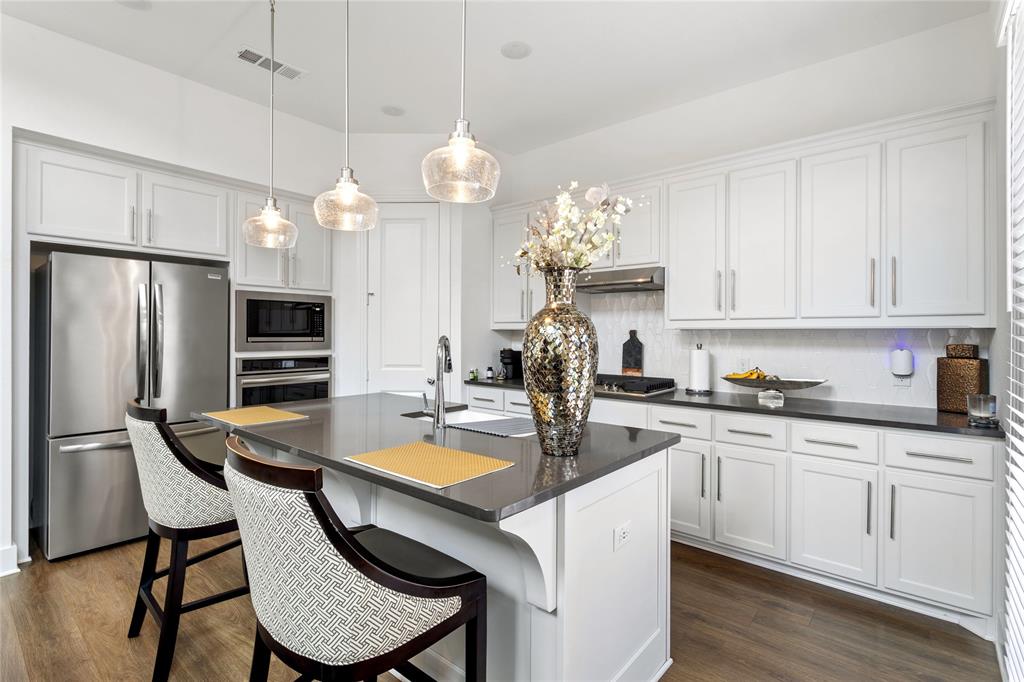 1153 Queensdown Way Forney, TX 75126 - Photo 4 of 18