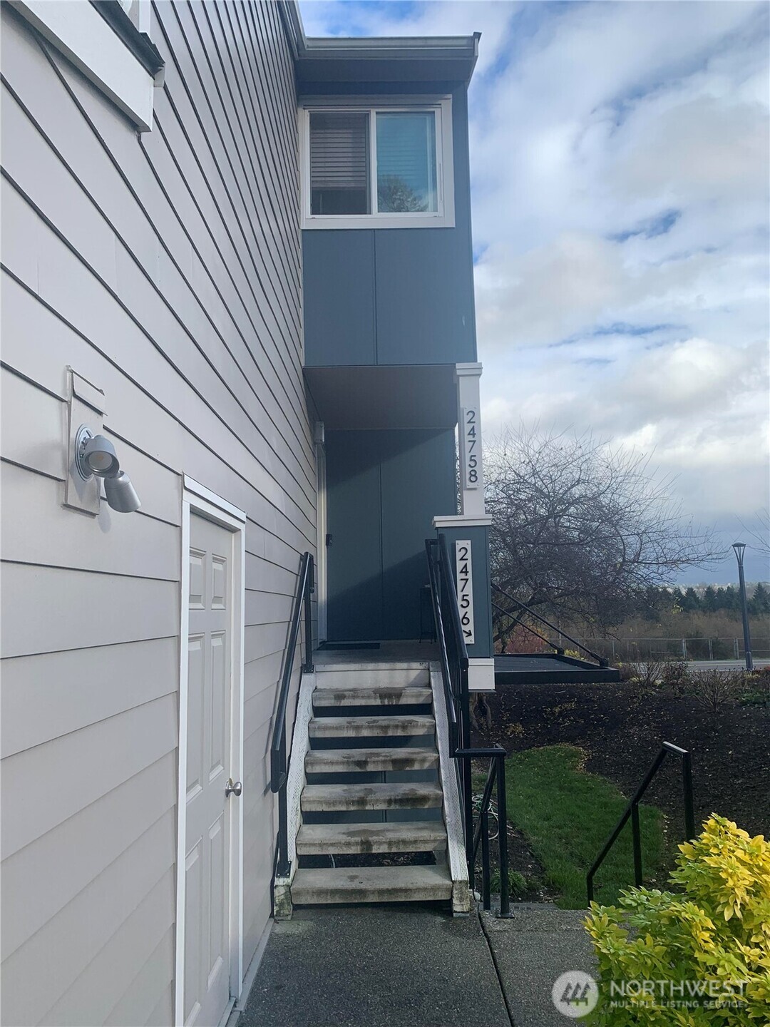 24758 45th Place South Kent, WA 98032 - Photo 2 of 7