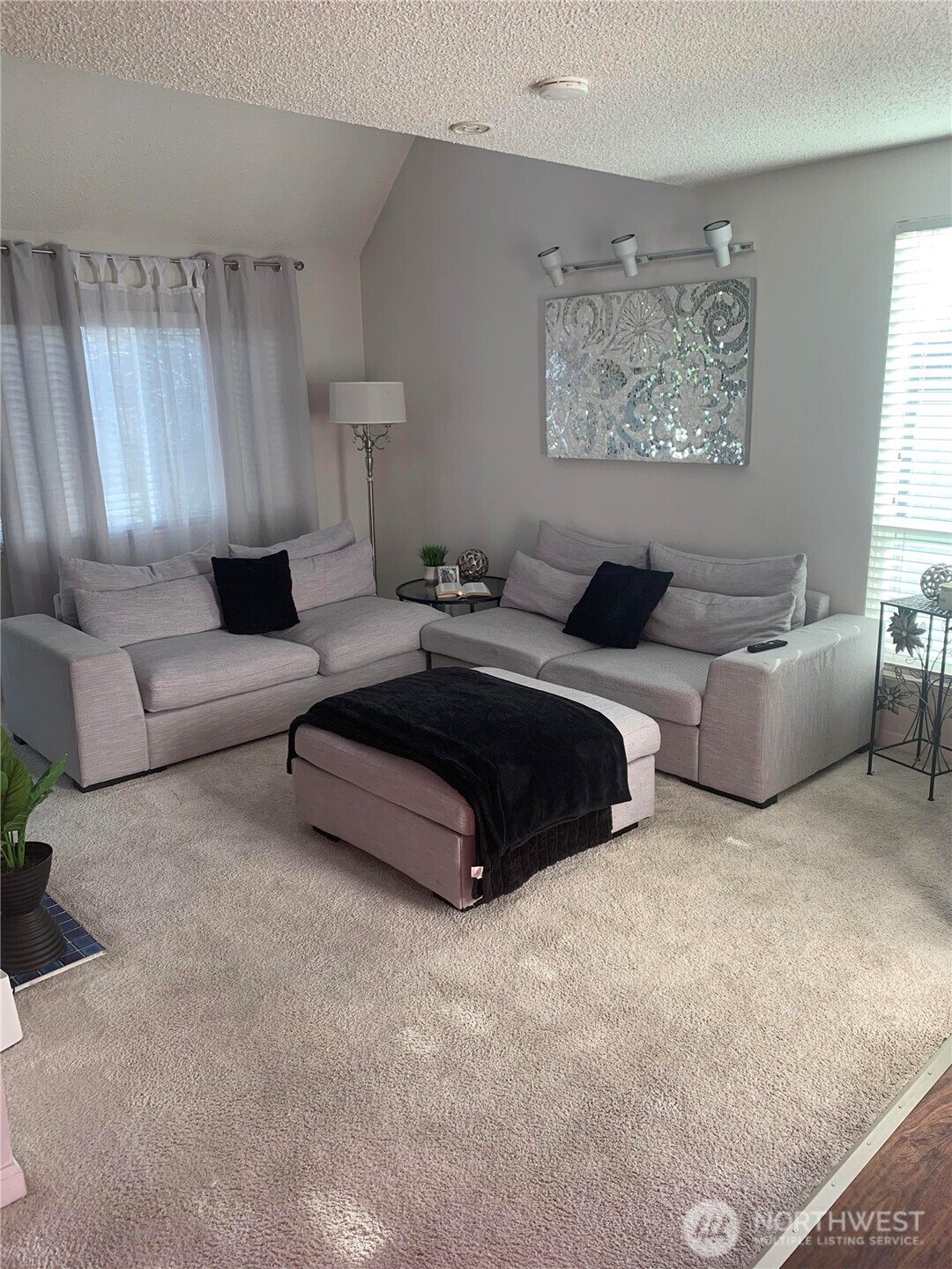 24758 45th Place South Kent, WA 98032 - Photo 4 of 7