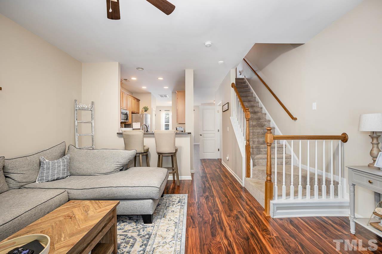 4323 Sugarbend Way Raleigh, NC 27606 - Photo 11 of 25 Gallery Image 11