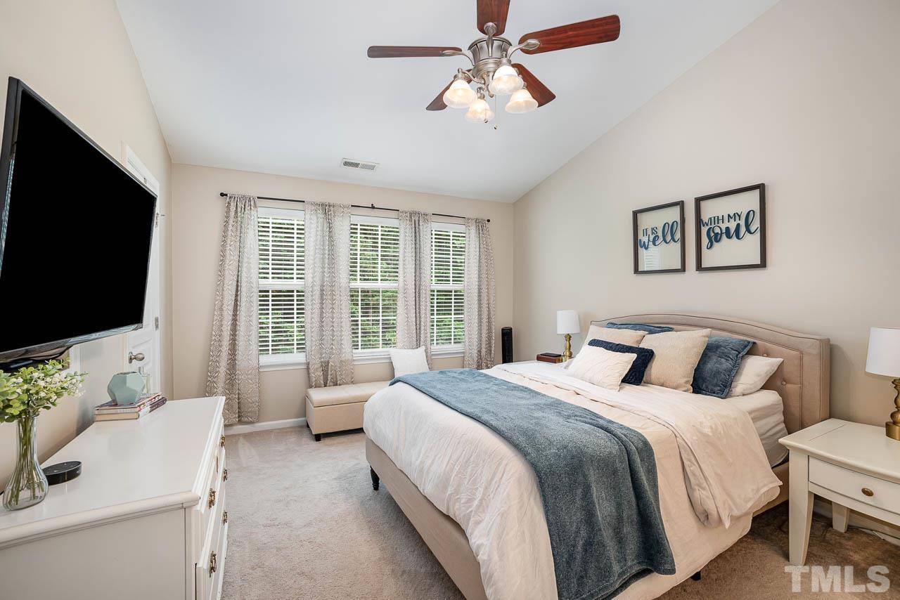 4323 Sugarbend Way Raleigh, NC 27606 - Photo 16 of 25 Gallery Image 16