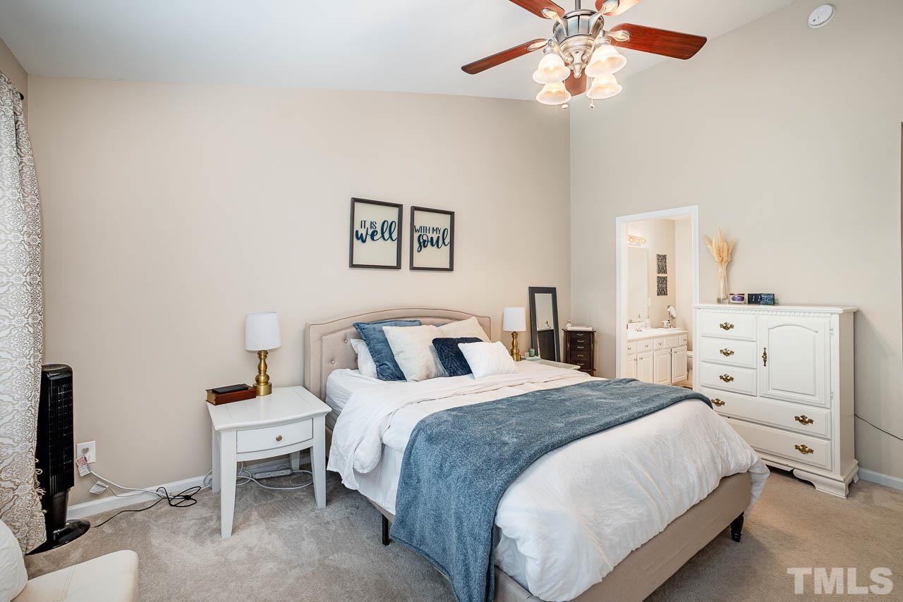 4323 Sugarbend Way Raleigh, NC 27606 - Photo 17 of 25 Gallery Image 17