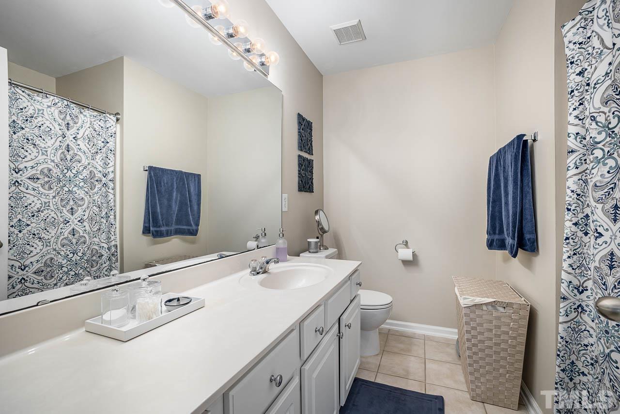 4323 Sugarbend Way Raleigh, NC 27606 - Photo 18 of 25 Gallery Image 18