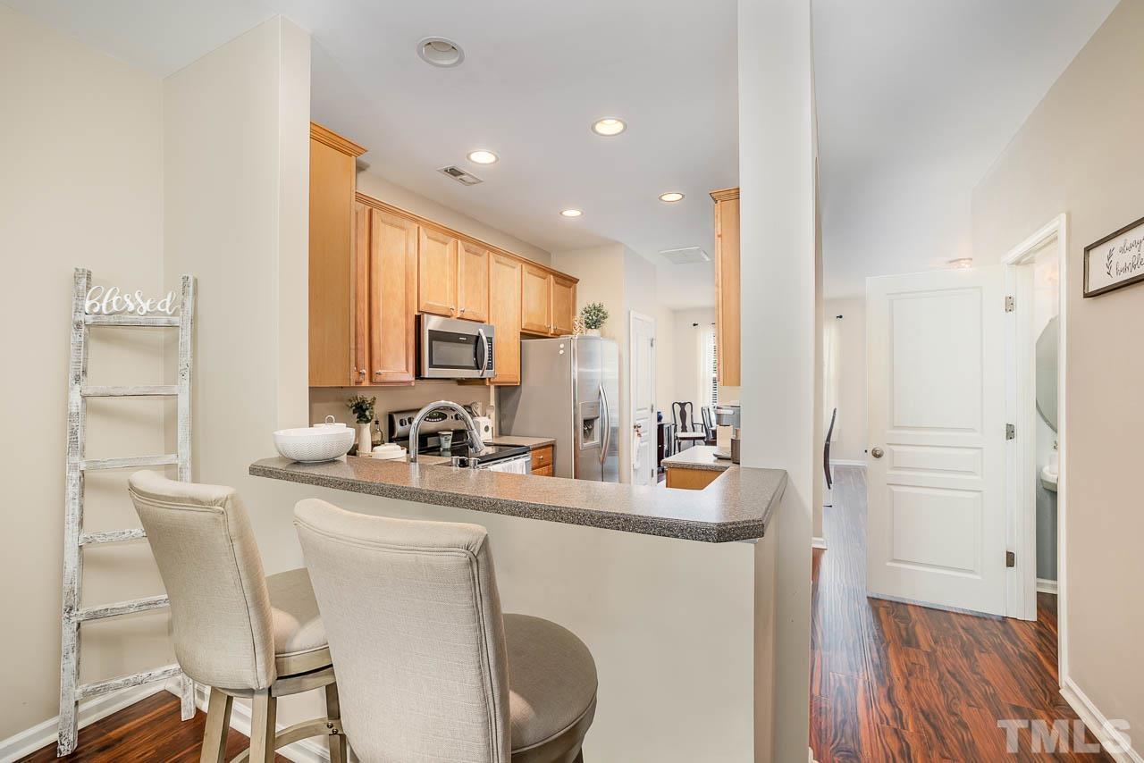 4323 Sugarbend Way Raleigh, NC 27606 - Photo 10 of 25 Gallery Image 10