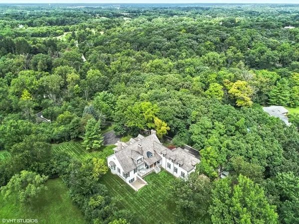 $1,995,000 | 383 West County Line Road, Barrington Hills, IL 60010