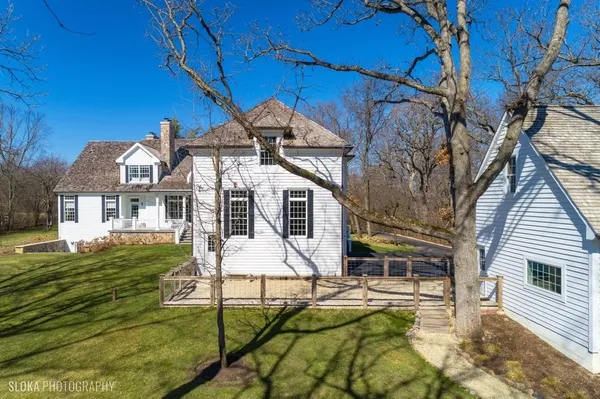 $1,995,000 | 383 West County Line Road, Barrington Hills, IL 60010