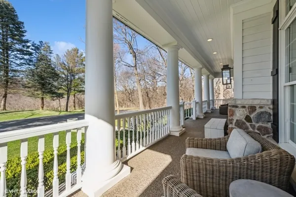 $1,995,000 | 383 West County Line Road, Barrington Hills, IL 60010