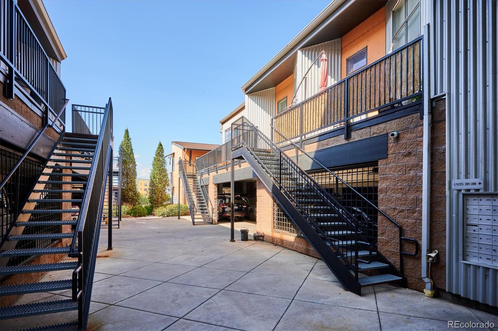 3195 Blake Street, Unit 207 Denver, CO 80205 - Photo 3 of 33