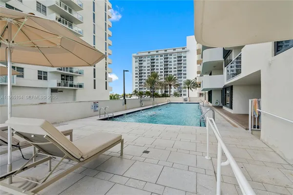 $10,900 | 5757 Collins Avenue, Unit 1006, Miami Beach, FL 33140