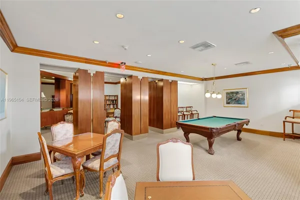 $10,900 | 5757 Collins Avenue, Unit 1006, Miami Beach, FL 33140