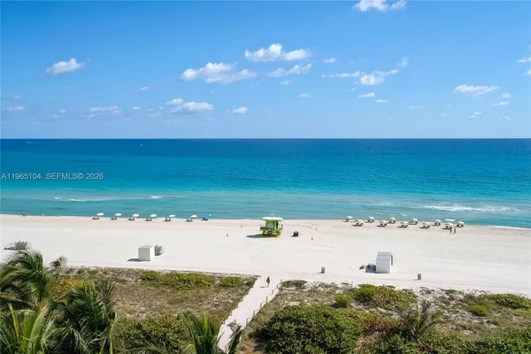 $10,900 | 5757 Collins Avenue, Unit 1006, Miami Beach, FL 33140