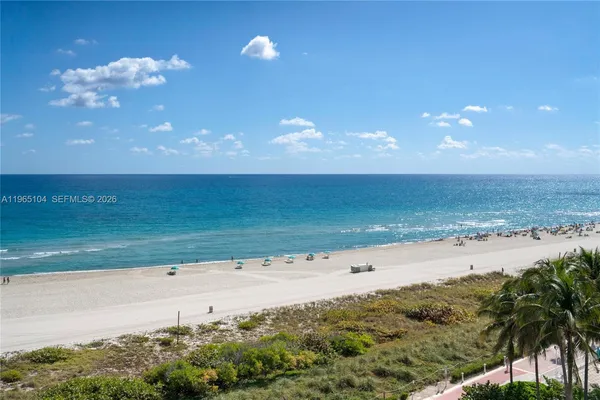 $10,900 | 5757 Collins Avenue, Unit 1006, Miami Beach, FL 33140