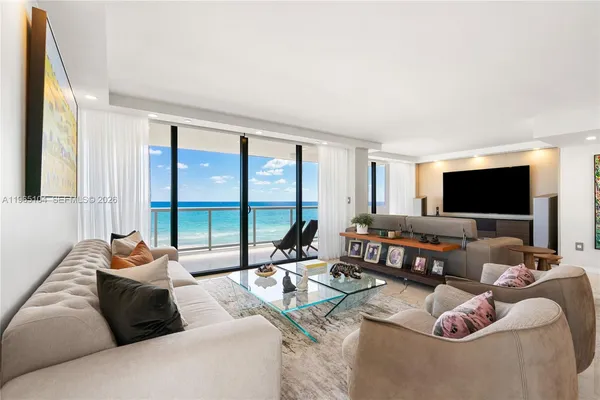 $10,900 | 5757 Collins Avenue, Unit 1006, Miami Beach, FL 33140