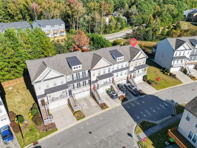 a view of gym with outdoor seating