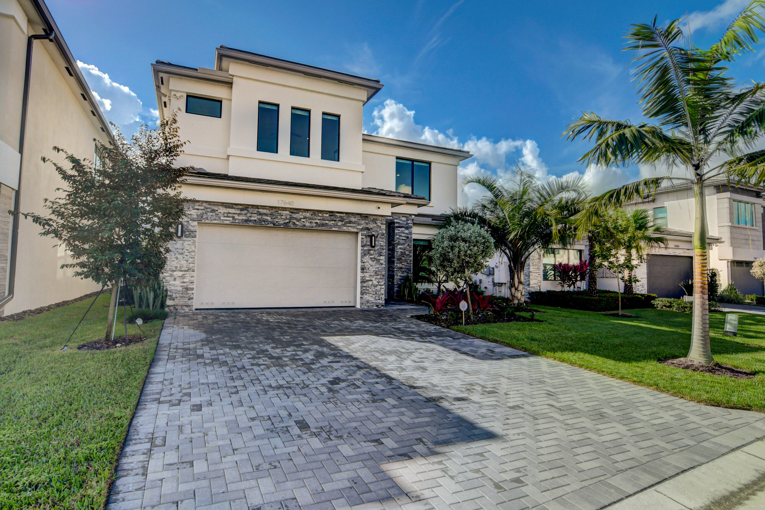17640 Sparkling River Road Boca Raton, FL 33496 - Photo 7 of 68 21_dsc_8148_49_50_51_52
