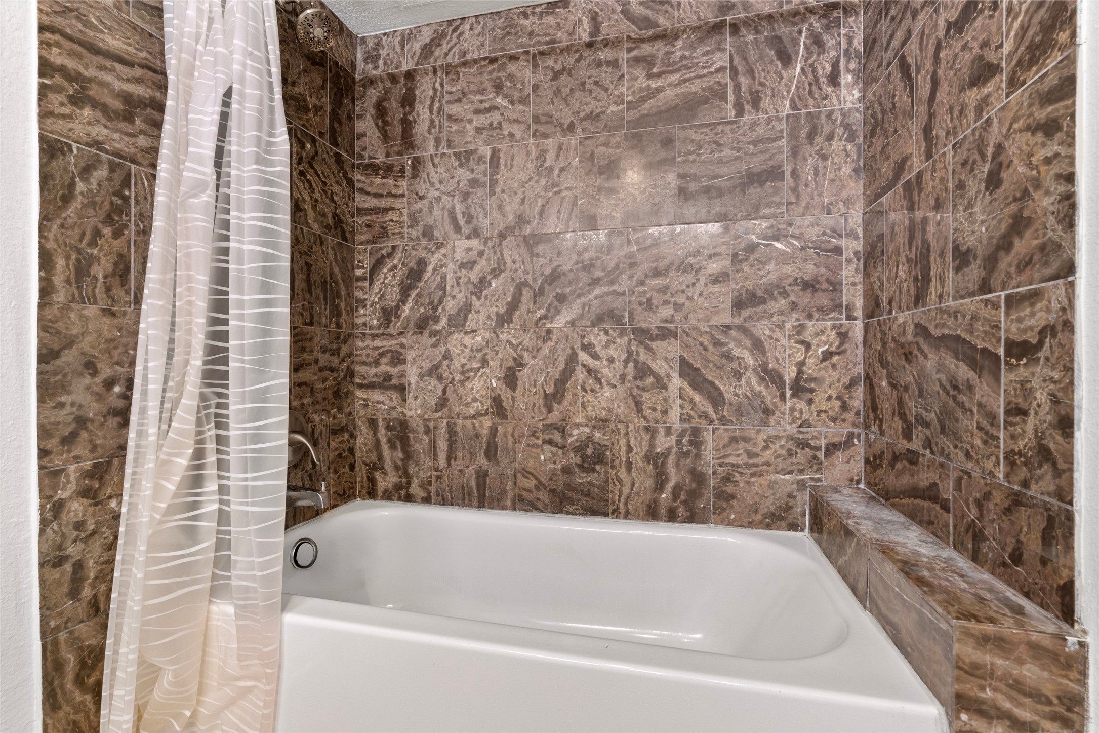 2018 West Rundberg Lane, Unit 16D Austin, TX 78758 - Photo 14 of 18