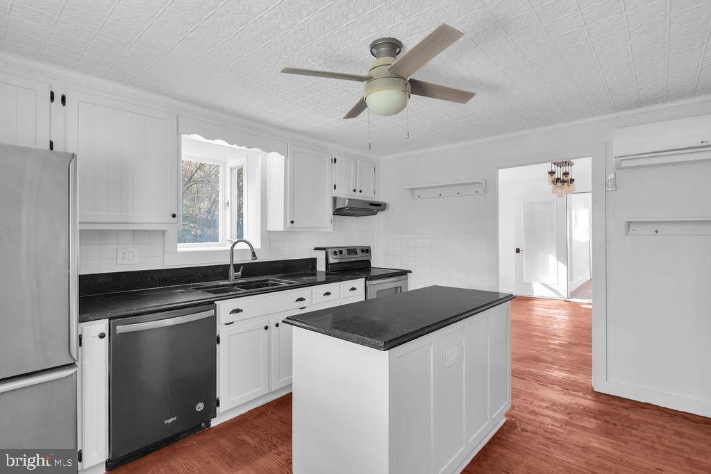 496 Frenchman Pond Road Fort Valley, VA 22652 - Photo 15 of 77 Gallery Image 15