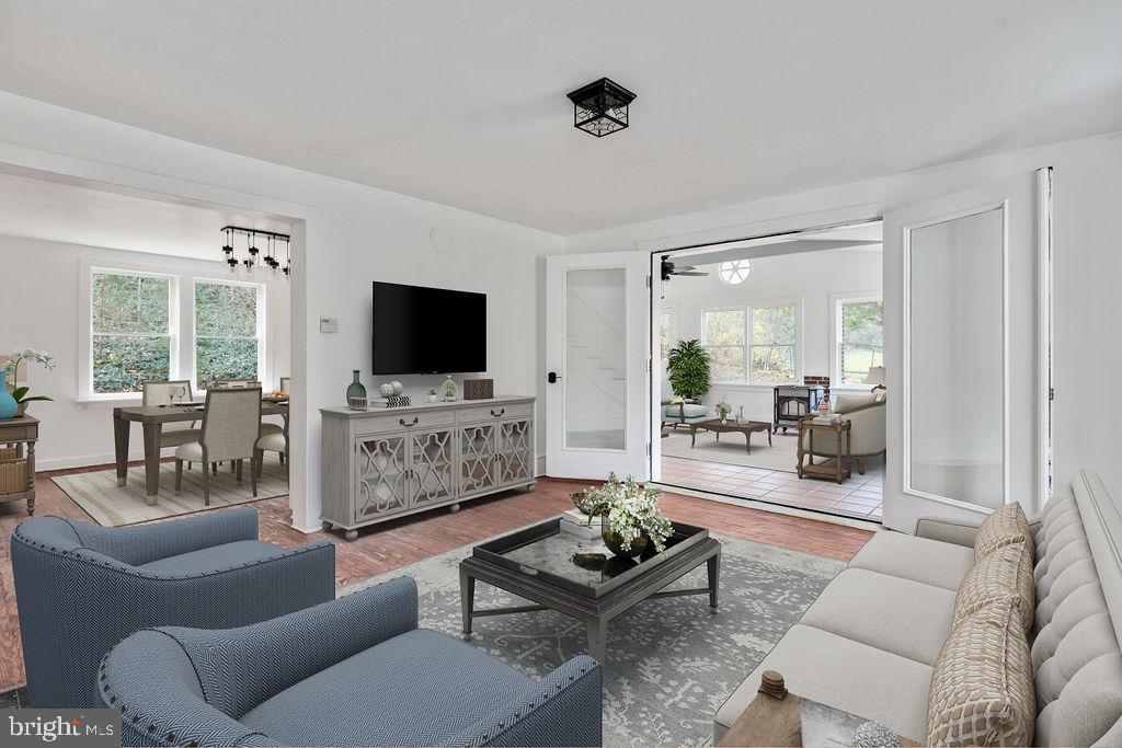 496 Frenchman Pond Road Fort Valley, VA 22652 - Photo 22 of 77 Formal living room