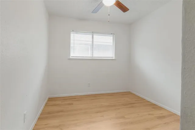 $1,025 | 812 Jefferson Avenue, Unit D, Cleveland, TX 77327