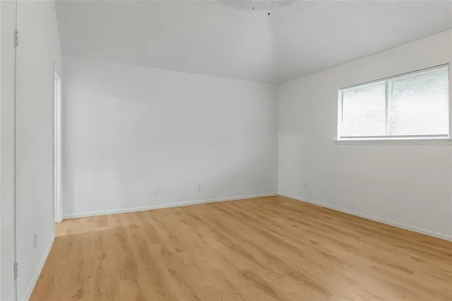 $1,025 | 812 Jefferson Avenue, Unit D, Cleveland, TX 77327