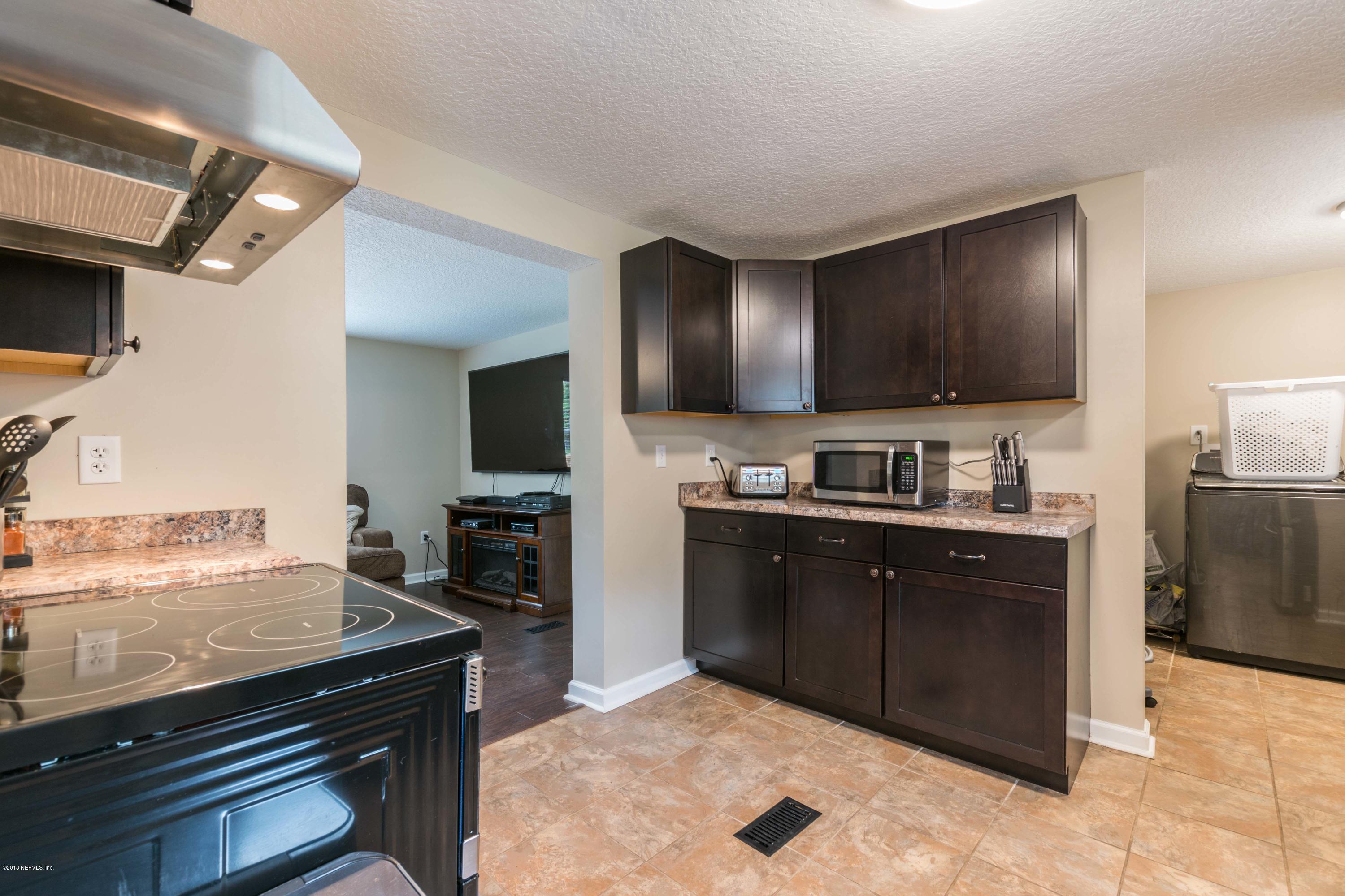 12520 Pulaski Road Jacksonville, FL 32218 - Photo 8 of 33 Kitchen