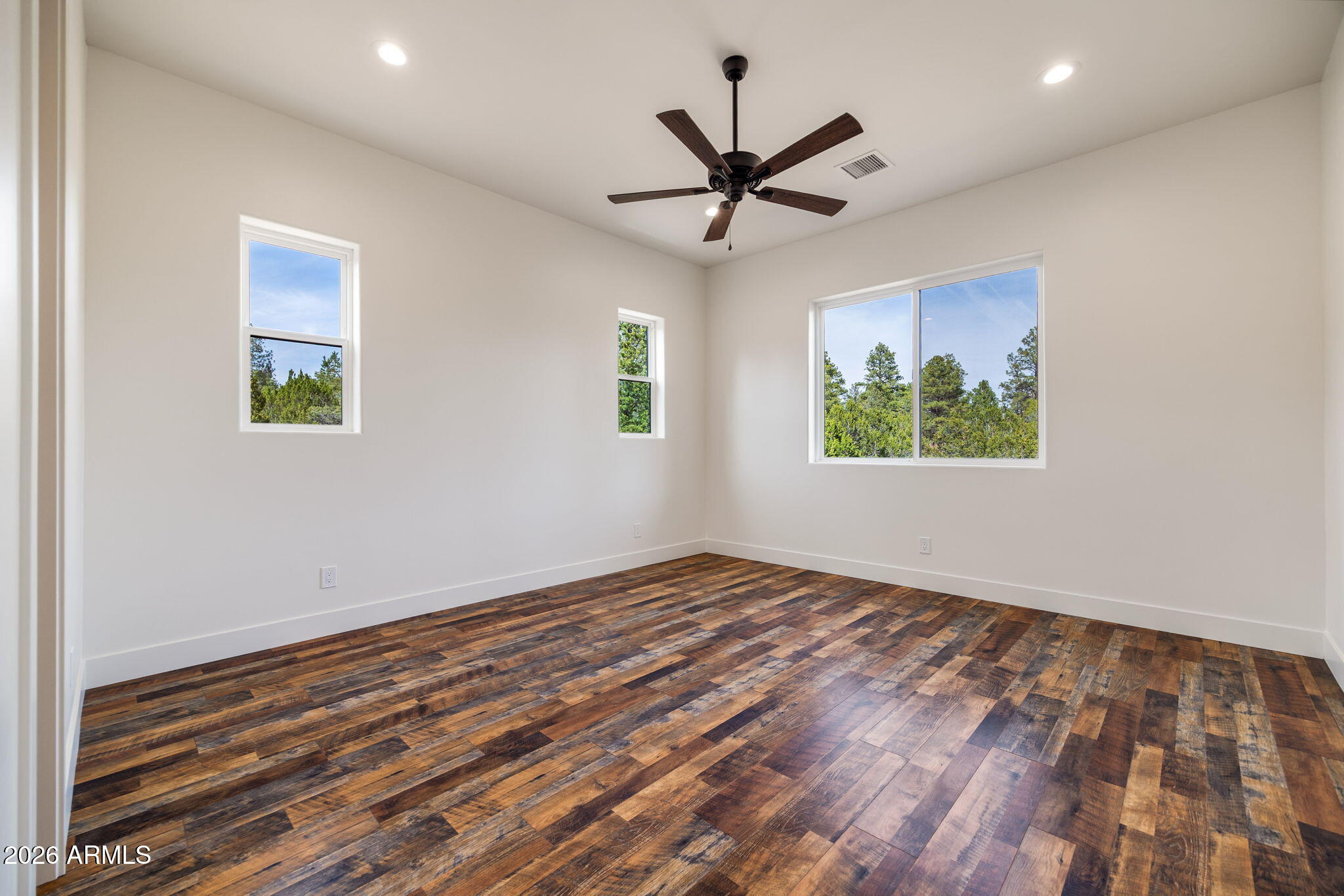 2759 Panther Circle Overgaard, AZ 85933 - Photo 16 of 45 2759PantherCir-Overgaard-AZ-16