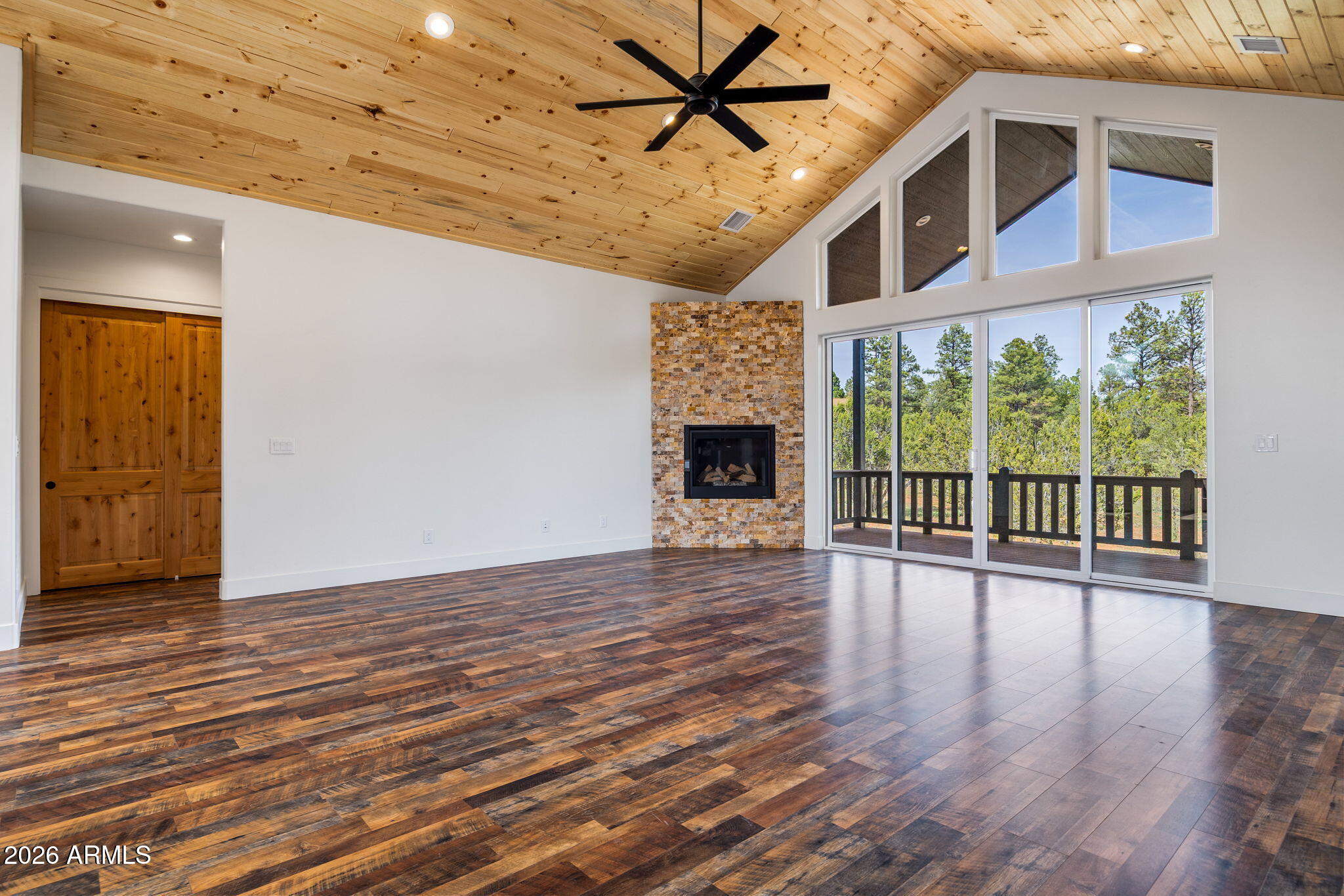 2759 Panther Circle Overgaard, AZ 85933 - Photo 9 of 45 2759PantherCir-Overgaard-AZ-9