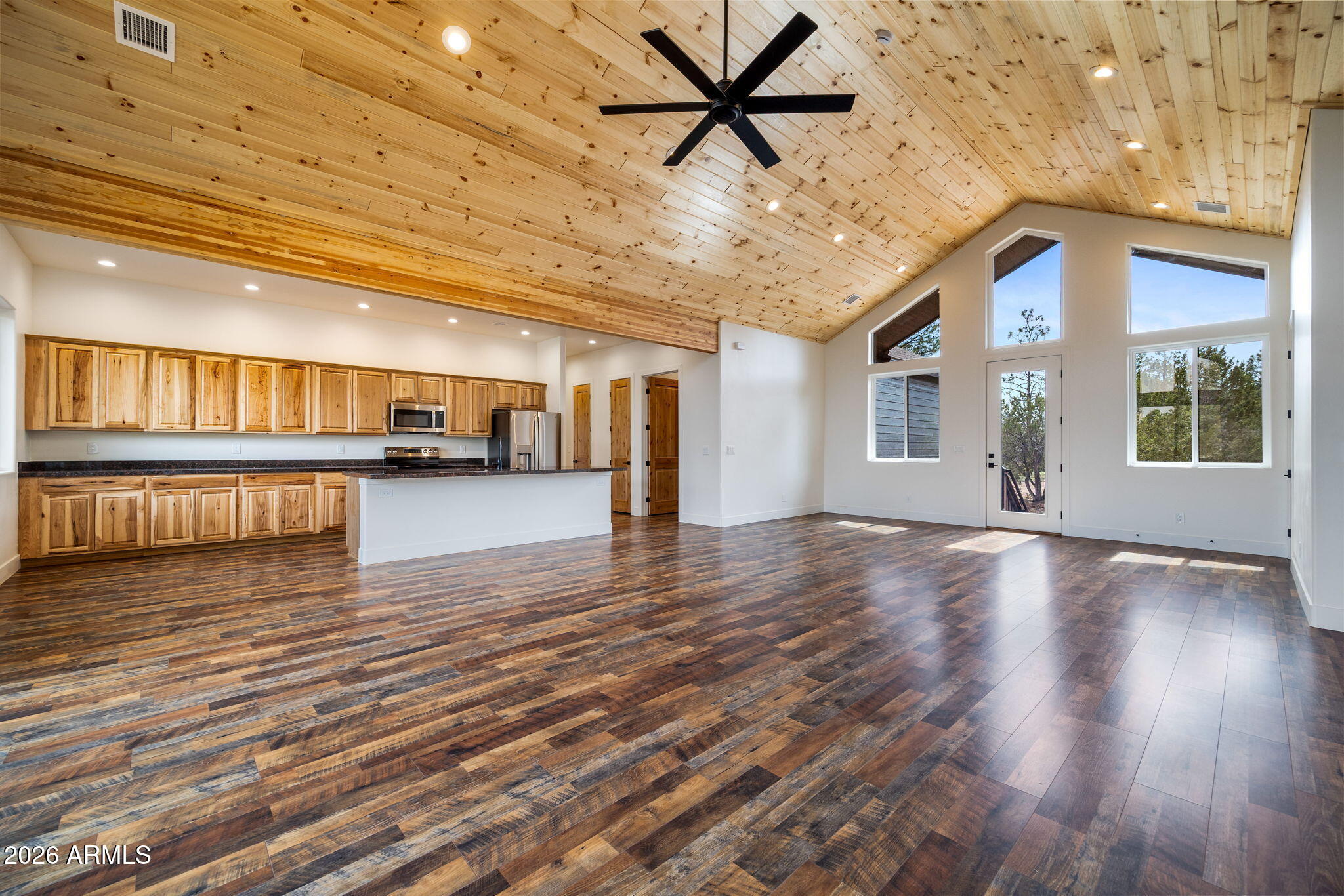 2759 Panther Circle Overgaard, AZ 85933 - Photo 10 of 45 2759PantherCir-Overgaard-AZ-10