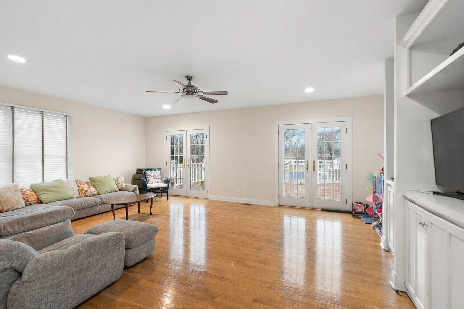 1731 Terrace Road Homewood, IL 60430 - Photo 15 of 32 Gallery Image 15