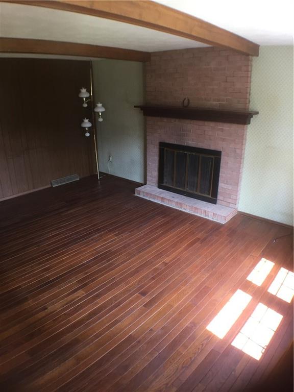 1228 Rolling Meadow Road Pittsburgh, PA 15241 - Photo 13 of 25 Family Room with "like-new" hardwoods