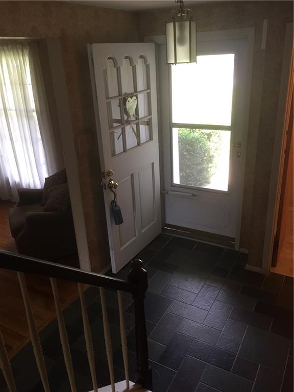 1228 Rolling Meadow Road Pittsburgh, PA 15241 - Photo 3 of 25 Foyer area