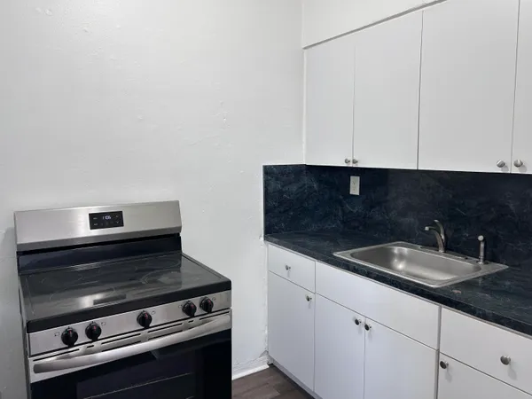 $1,500 | 731 Northwest 56th Street, Unit 202, Miami, FL 33127