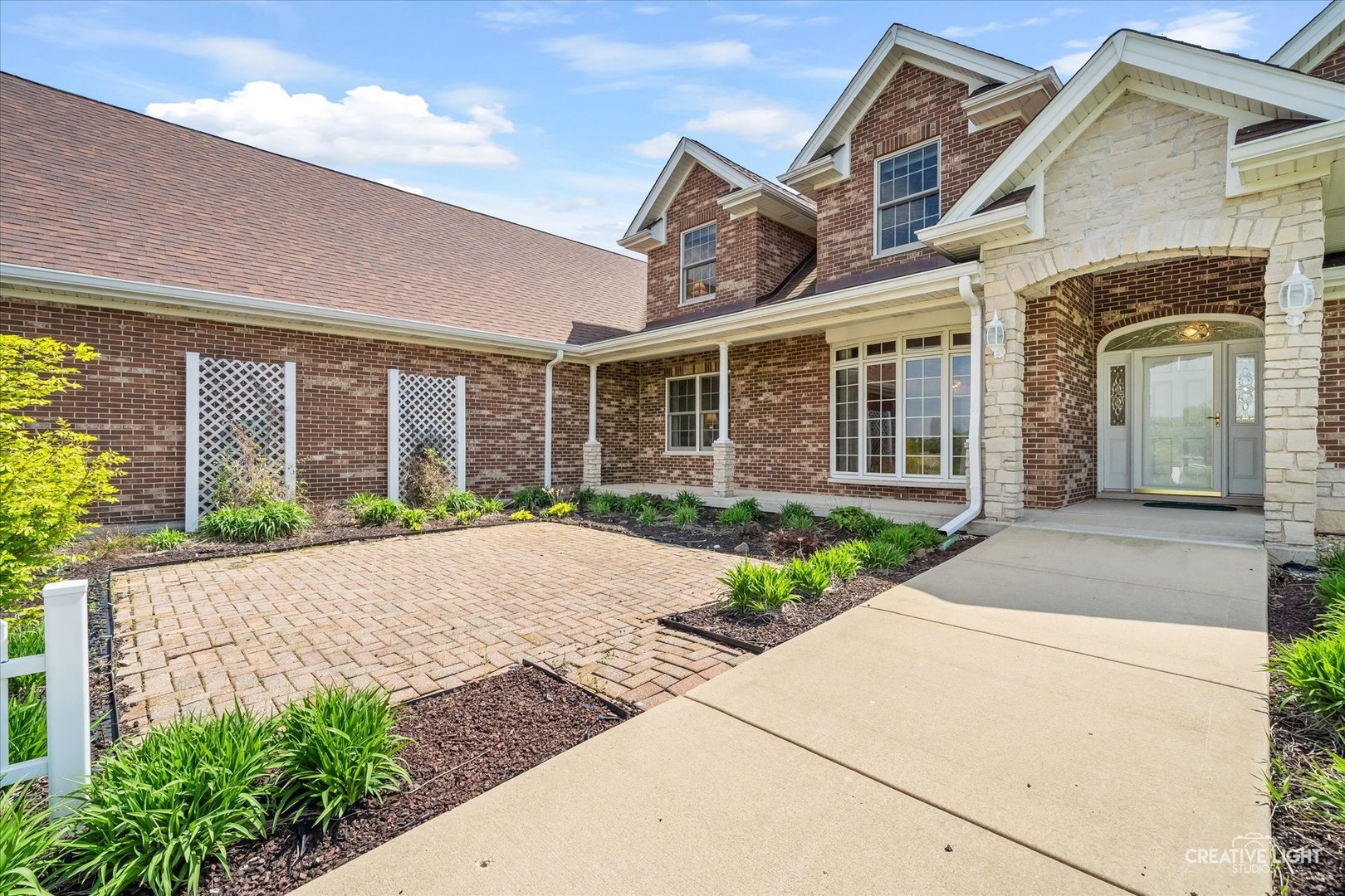 1502 Cherry Road Oswego, IL 60543 - Photo 5 of 53 Gallery Image 5