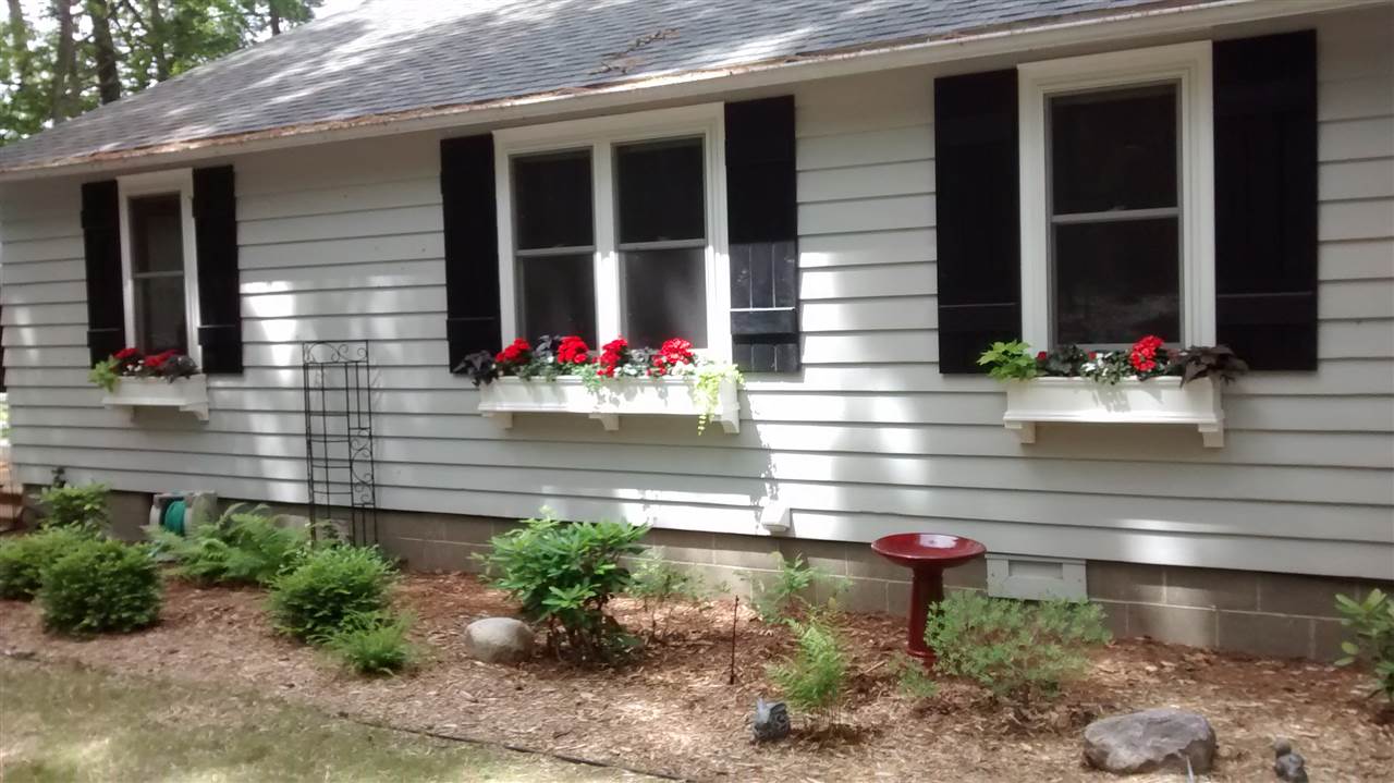 8871 Skegemog Point Road Williamsburg, MI 49690 - Photo 4 of 6 1873894-3.JPG