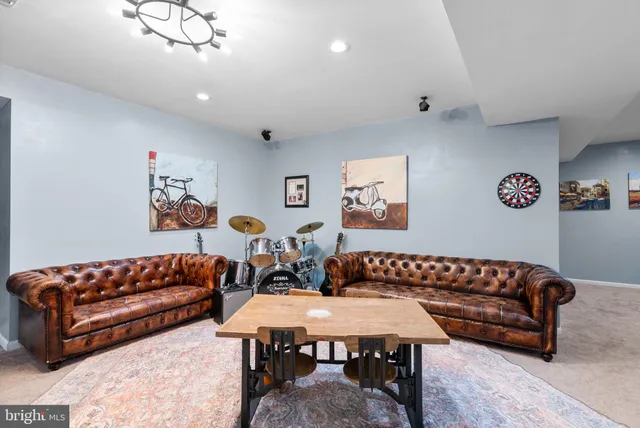 $1,200,000 | 970 Oak Tree Road, Westminster, MD 21157