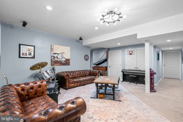 $1,200,000 | 970 Oak Tree Road, Westminster, MD 21157