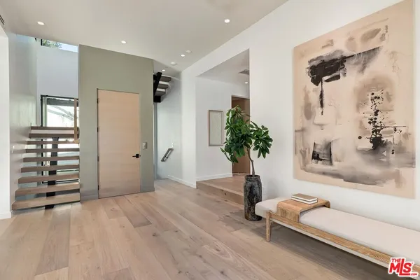 $20,500 | 16879 Mooncrest Drive, Encino, CA 91436