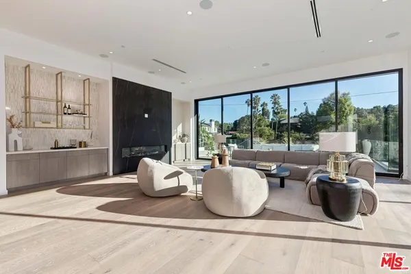 $20,500 | 16879 Mooncrest Drive, Encino, CA 91436