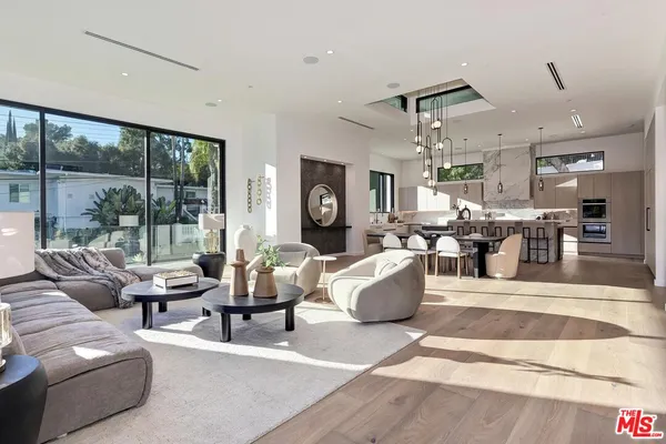 $20,500 | 16879 Mooncrest Drive, Encino, CA 91436