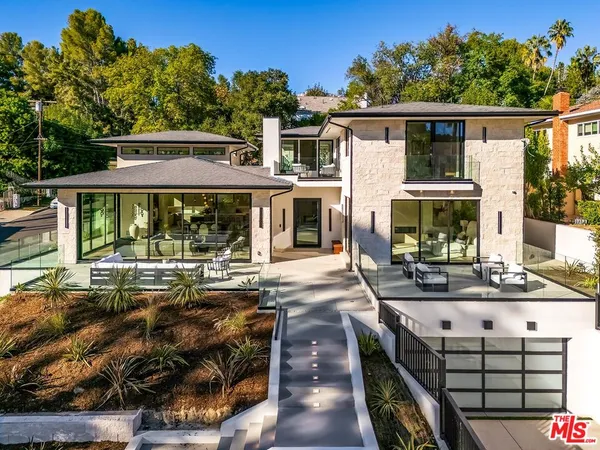 $20,500 | 16879 Mooncrest Drive, Encino, CA 91436