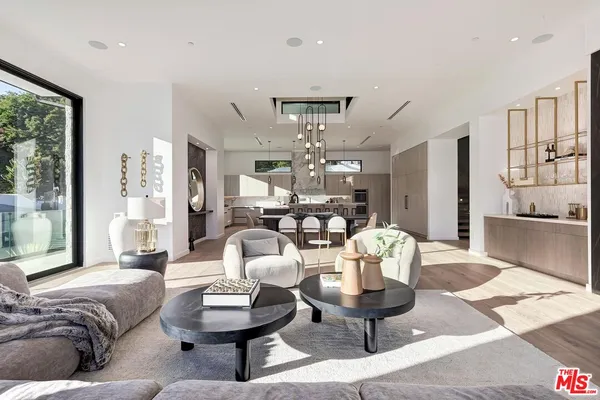 $20,500 | 16879 Mooncrest Drive, Encino, CA 91436