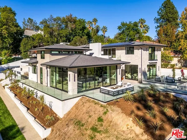 $20,500 | 16879 Mooncrest Drive, Encino, CA 91436