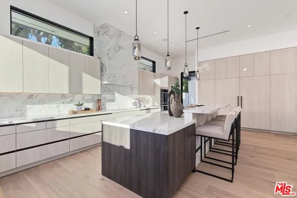 $20,500 | 16879 Mooncrest Drive, Encino, CA 91436